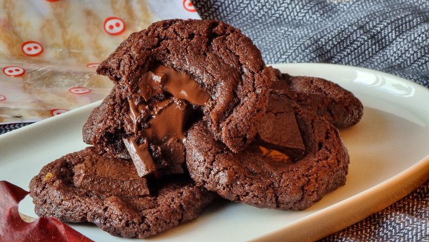 Las Irresistibles Cookies de Doble Chocolate con Papada Joselito
