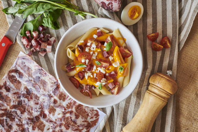 Ensalada de pasta con coppa Joselito y salmorejo, comienza el verano por todo lo alto con esta receta